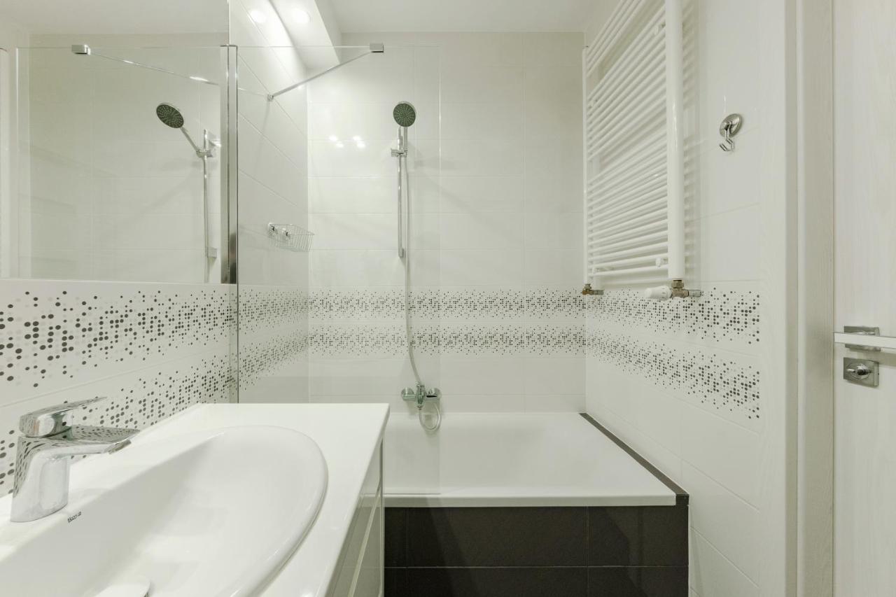 Studio Wola Apartament Kasprzaka - Wifi + Smart Tv Warsaw Luaran gambar
